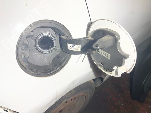 fuel-flap-renault-clio-iv-bh_-2012-2013-2014-2015-2016-2017-2018-2019-2020-2021-37638263 main image
