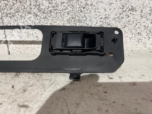 Right front window switch JEEP COMPASS (MK49) 2.0 CRD 4x4 | BP37613282I26 - Image 2
