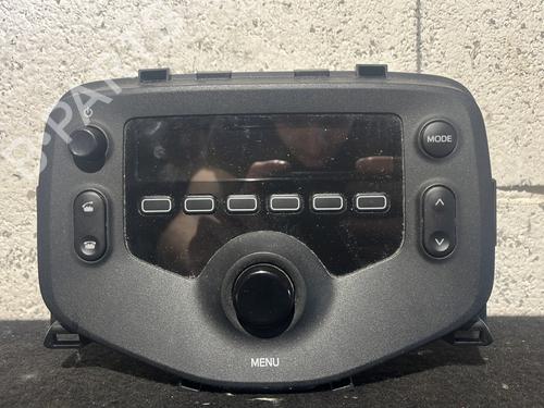 Used Radio Radio CITROËN C1 II (PA_, PS_) 1.0 VTi 72 (72 hp) 26581179 26581179
