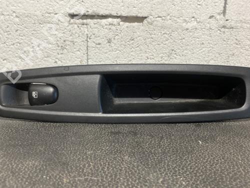 Switch RENAULT KADJAR (HA_, HL_) 1.5 dCi 110 (HLA3) | BP21865258I30 - Image 2
