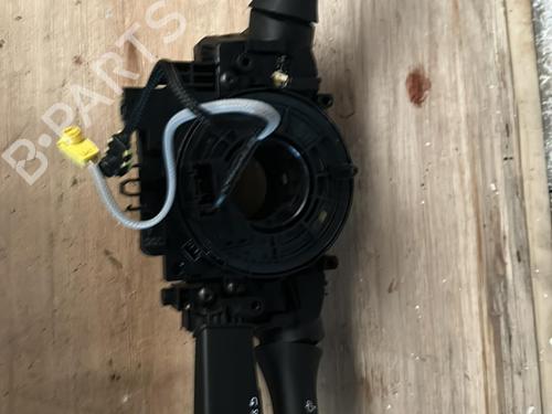 Used Steering column stalk RENAULT CLIO V (B7_) 1.5 Blue dCi 85 (B7AG) (86 hp) 21863448