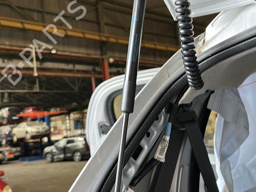 Tailgate lift support PEUGEOT 108 1.0 VTi 72 | BP25844240C138