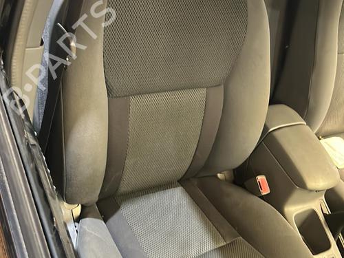 Used Right front seat TOYOTA RAV 4 II (_A2_) 2.0 4WD (ACA21, ACA20) (150 hp) 20863327