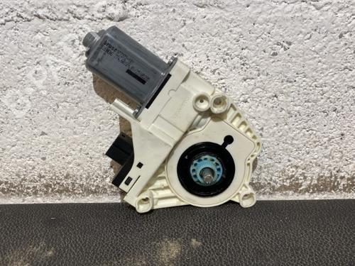 Used Right front window motor Right front window motor AUDI Q7 (4LB) 3.0 TDI quattro (233 hp) 21865002 21865002