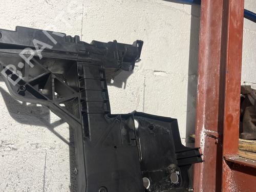 Front slam panel RENAULT MEGANE III Hatchback (BZ0/1_, B3_) 1.9 dCi (BZ0N, BZ0J) | BP32133759C72 