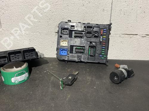 Used Electronic module Electronic module PEUGEOT 308 CC (4B_) 1.6 HDi (111 hp) 21865130 21865130