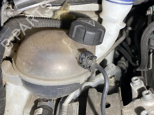 Windscreen washer tank PEUGEOT 208 I (CA_, CC_) 1.6 BlueHDi 100 | BP24313926C113