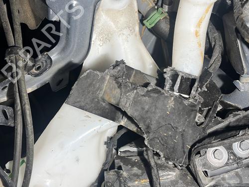 Windscreen washer tank RENAULT MEGANE IV Hatchback (B9A/M/N_) 1.5 dCi 110 (B9A3) | BP29422555C113 