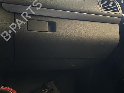 Used Glove box VW TOURAN (1T1, 1T2) 1.9 TDI (105 hp) 20859595