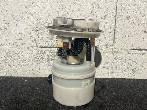 Used Fuel pump DACIA SANDERO II 1.2 (75 hp) 32320727