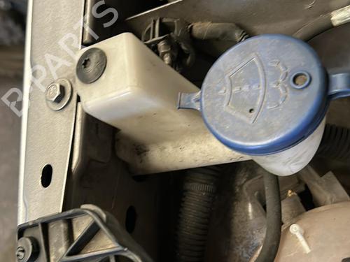 Used Windscreen washer tank PEUGEOT 308 II (LB_, LP_, LW_, LH_, L3_) 1.6 HDi 100 (99 hp) 20866567