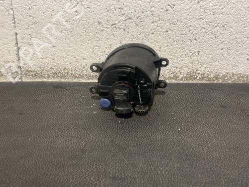 Used Left front fog light Left front fog light TOYOTA AURIS (_E15_) 2.0 D-4D (ADE150_, ADE150R) (126 hp) 21864946 21864946