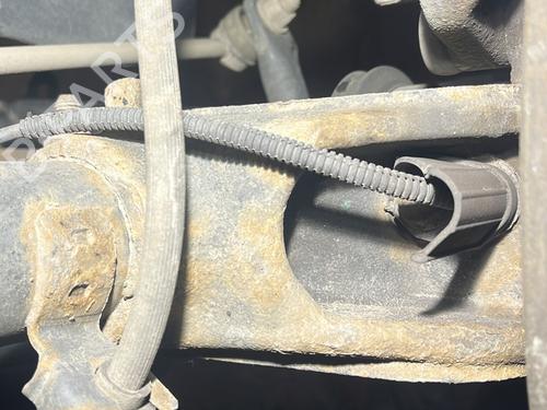 Used Right front steering knuckle PEUGEOT 2008 I (CU_) 1.2 THP 110 / PureTech 110 (110 hp) 27746174
