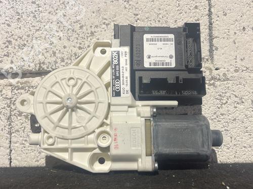 Rudehejsemotor forskærm højre AUDI A3 Sportback (8PA) 1.6 (102 hp) 28274401