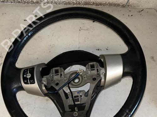 Used Steering wheel TOYOTA YARIS (_P9_) 1.4 D-4D (NLP90_, NLP90R) (90 hp) 20860221