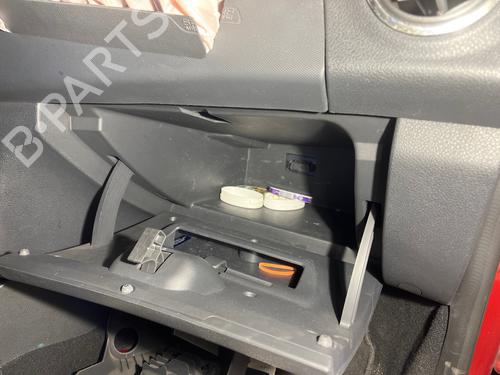 Used Glove box Glove box 37683902 37683902