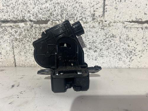 Used Tailgate lock Tailgate lock 39528581 39528581