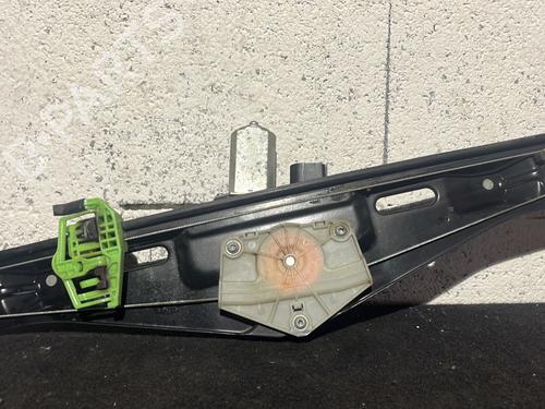 Used Rear left window mechanism Rear left window mechanism BMW X1 (E84) xDrive 18 d (143 hp) 26430167 26430167