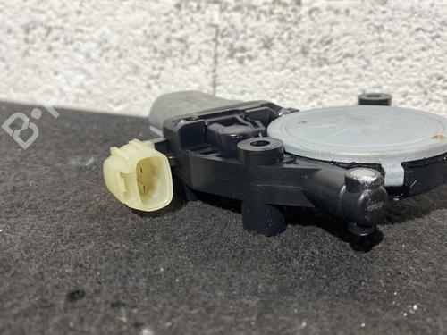 Right front window motor KIA SOUL I (AM) 1.6 CRDi 128 | BP22519828E20 