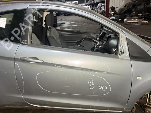 Used Right front door FORD KA (RU8) 1.2 (69 hp) 30743854