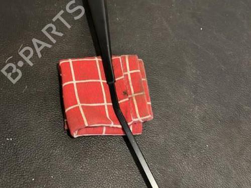 Used Front windshield wiper arm AUDI A1 Sportback (8XA, 8XF) 1.4 TFSI (122 hp) 20869562