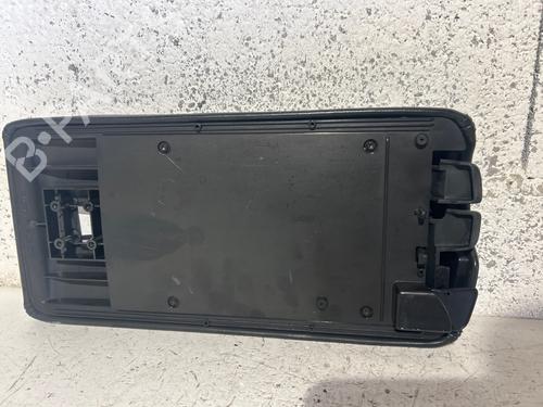 armrest-center-console-peugeot-407-6d_-2004-2005-2006-2007-2008-2009-2010-2011-39979702 main image