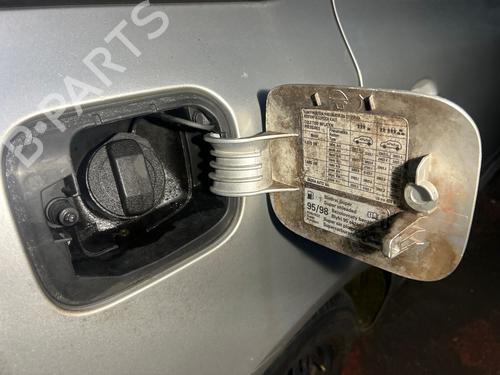 fuel-flap-skoda-octavia-ii-combi-1z5-2004-2005-2006-2007-2008-2009-2010-2011-2012-2013-39937662 main image