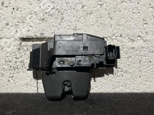 Used Tailgate lock Tailgate lock 33413313 33413313