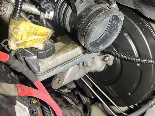 Used Brake master cylinder RENAULT MEGANE III Hatchback (BZ0/1_, B3_) 1.9 dCi (BZ0N, BZ0J) (131 hp) 32133798