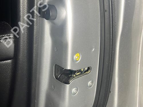 Used Front right lock NISSAN PULSAR Hatchback (C13) 1.5 dCi (110 hp) 25338376