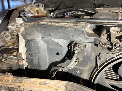 Used Front slam panel Front slam panel 38585852 38585852