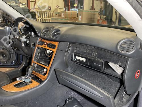 Used Dashboard MERCEDES-BENZ CLK (C209) CLK 270 CDI (209.316) (170 hp) 20872130