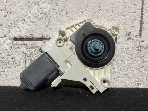 Right front window motor AUDI A1 Sportback (8XA, 8XF) 1.0 TFSI | BP23984835E20 