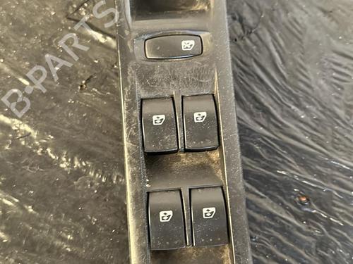 Used Switch RENAULT ESPACE IV (JK0/1_) 2.0 dCi (JK01, JK02, JK1J, JK1K, JK1H) (150 hp) 25844361