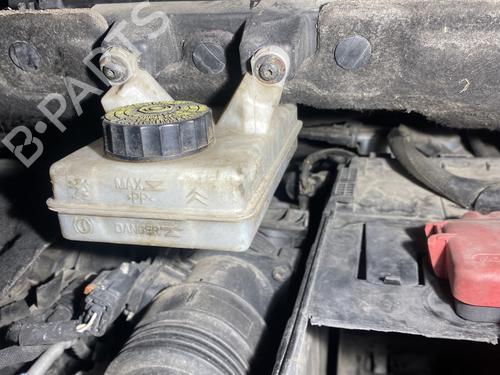 Used Brake master cylinder PEUGEOT PARTNER Box Body/MPV 1.6 HDi / BlueHDi 75 (75 hp) 23797364