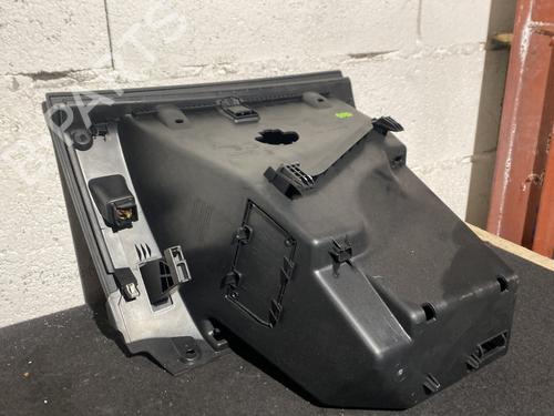 Used Glove box Glove box 22894164 22894164