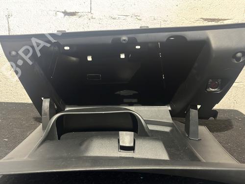 Used Glove box Glove box PEUGEOT 2008 I (CU_) 1.2 THP 110 / PureTech 110 (110 hp) 27746125 27746125