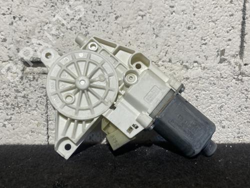 Used Right front window motor MERCEDES-BENZ M-CLASS (W164) ML 320 CDI 4-matic (164.122) (224 hp) 24147169