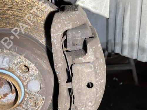 Used Left front brake caliper BMW 5 (E60) 530 d (218 hp) 20864861