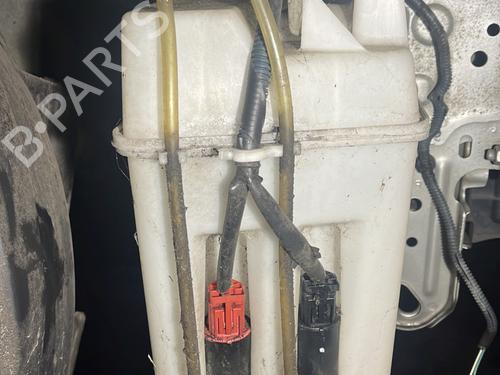 Used Windscreen washer tank TOYOTA COROLLA Verso (ZER_, ZZE12_, R1_) 2.2 D-4D (AUR10_, AUR10R) (136 hp) 29706711