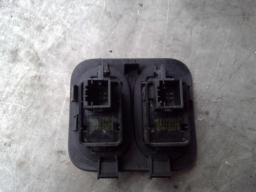 Switch PEUGEOT 1007 (KM_) 1.4 HDi | BP21858946I30