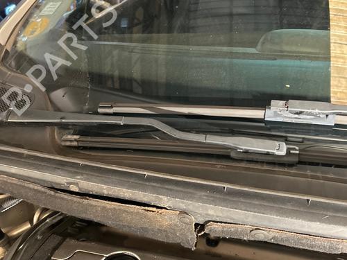 Used Front wiper motor Front wiper motor 38585854 38585854