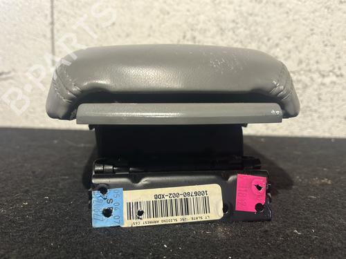 Used Armrest / Center console Armrest / Center console CHRYSLER SEBRING (JS) 2.0 CRD (140 hp) 26457670 26457670