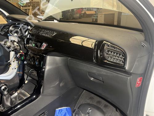 Tableau de bord CITROËN DS3 (SA_) 1.6 HDi 110 (112 hp) 28016503