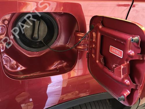 Fuel flap NISSAN QASHQAI I (J10, NJ10) 1.5 dCi | BP25844326C131