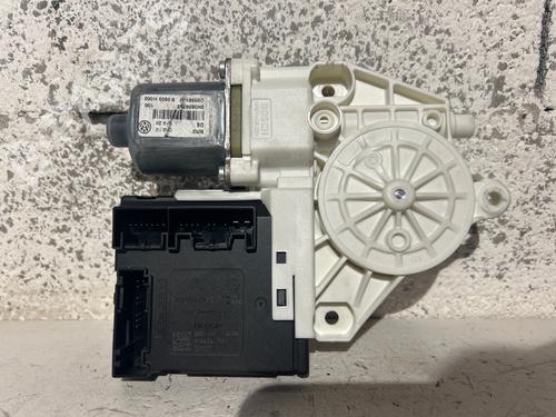 Used Right front window motor Right front window motor 39006473 39006473