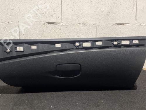 glove-box-renault-megane-iii-hatchback-bz01_-b3_-2008-23796835 main image