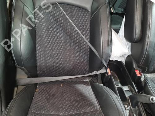 Høyre foran beltestrammer NISSAN NOTE (E12) 1.2 DIG-S (98 hp) 20864027