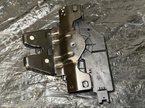 Bakluke lås BMW 5 (E60) 525 d (177 hp) 20859813