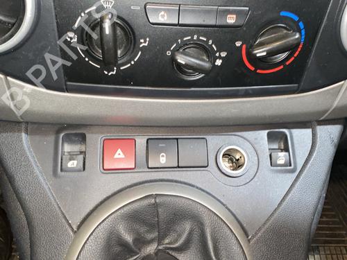 Lève-vitre avant droit CITROËN BERLINGO MULTISPACE (B9) 1.6 HDi 90 | BP24297159C23 